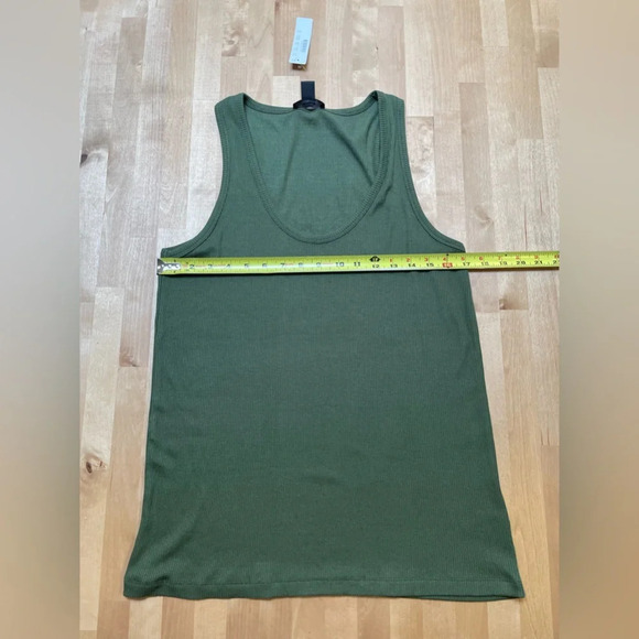 J. Crew NWT Green Olive Scoop-neck Size XXL Women’s 1993 Favorite Tank Ribbed - Picture 11 of 12